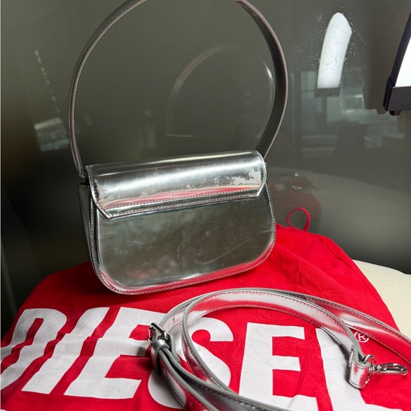 Diesel Metallic Silver Shoulder Bag - Picture 4 of 4